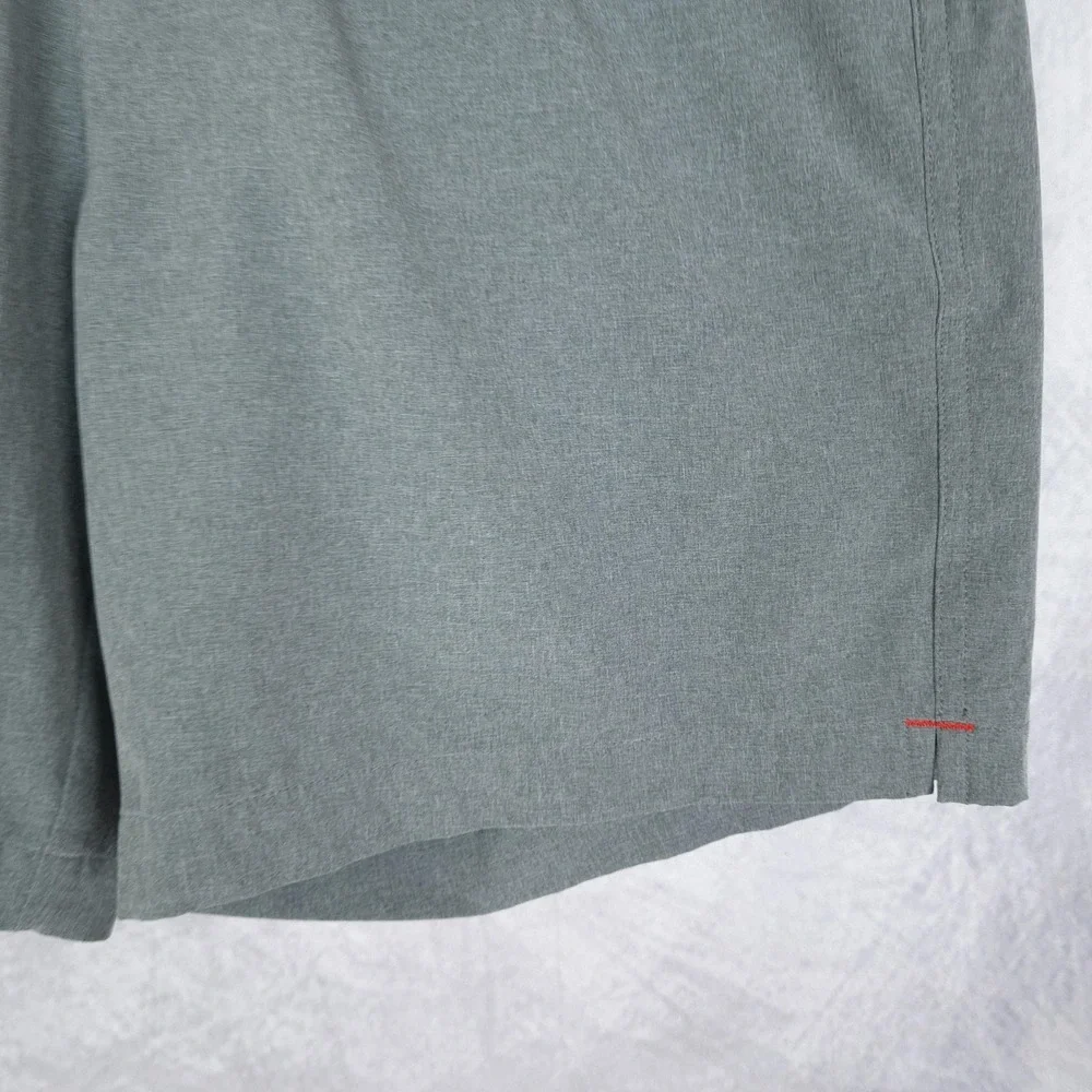 Chubbies Shorts Mens Small Gray 7 Inch Inseam Stretch Athletic Swim Trunks - Picture 4 of 13